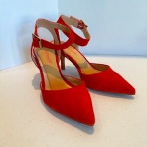 Aerosoles - 9M - Burnt Orange Suede leather/ankle strapped heels